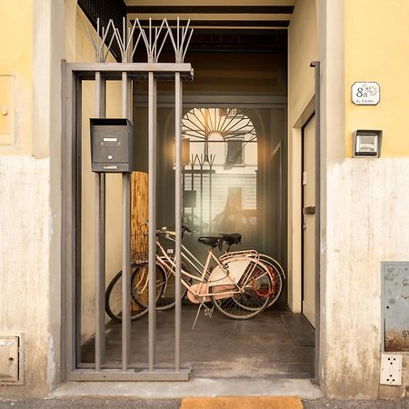 Via Cimabue 8B - Florence Charming Apartments - Metropolitan Loft In Florence - 20 Minute Walk To City Center - Excellent Base For Exploring - Less Than 5 Minute Walk To The Supermarket - Amazing Bakery On The Corner Exteriér fotografie