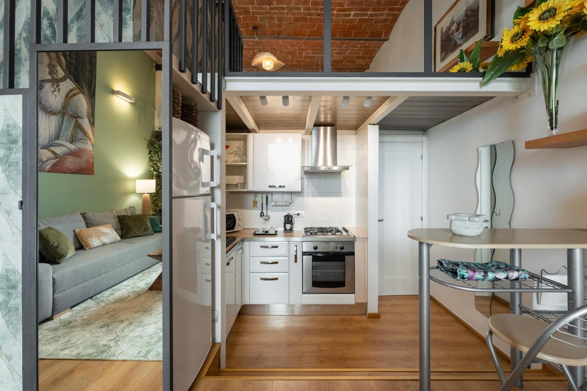 Via Cimabue 8B - Florence Charming Apartments - Metropolitan Loft In Florence - 20 Minute Walk To City Center - Excellent Base For Exploring - Less Than 5 Minute Walk To The Supermarket - Amazing Bakery On The Corner Exteriér fotografie