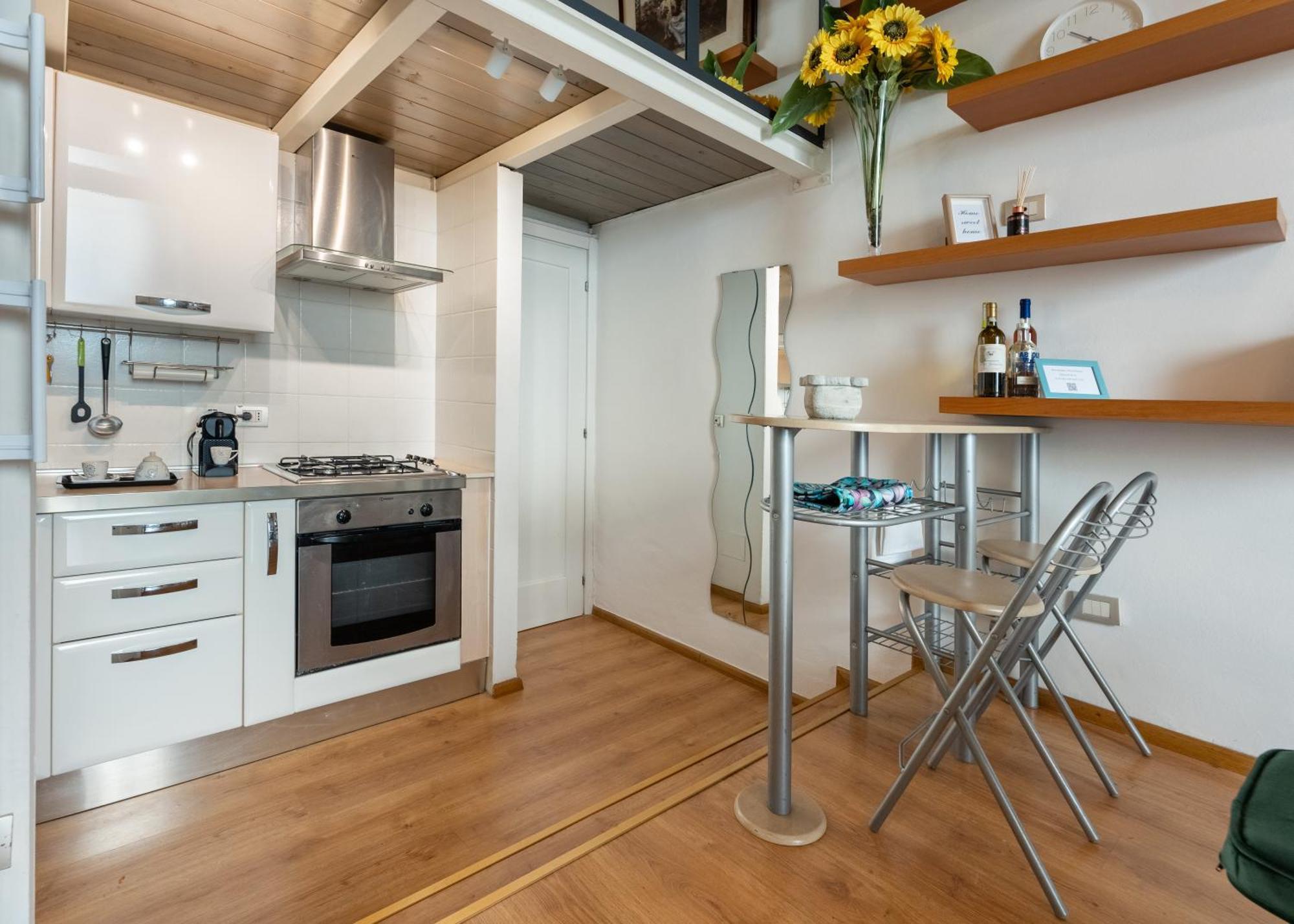 Via Cimabue 8B - Florence Charming Apartments - Metropolitan Loft In Florence - 20 Minute Walk To City Center - Excellent Base For Exploring - Less Than 5 Minute Walk To The Supermarket - Amazing Bakery On The Corner Exteriér fotografie